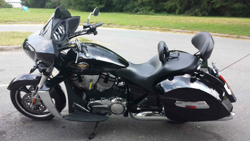 2012 Victory Cross COUNTRY Cruiser 