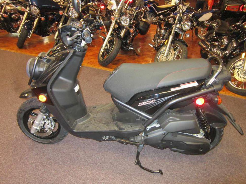 2011 yamaha zuma 125  scooter 