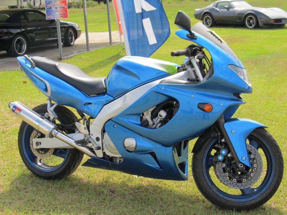 2001 Yamaha YZF 600R Sportbike 