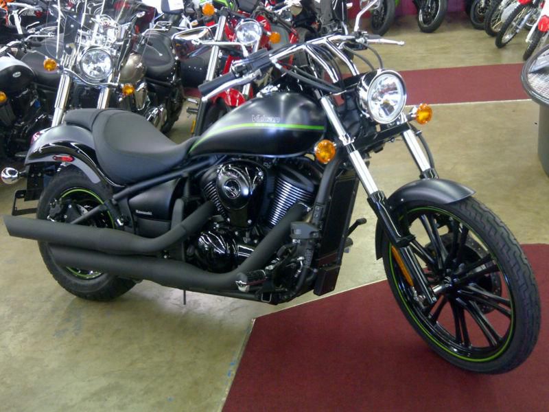 2013 Kawasaki Vulcan 900 Custom Motorcycle Brand New Zero Miles