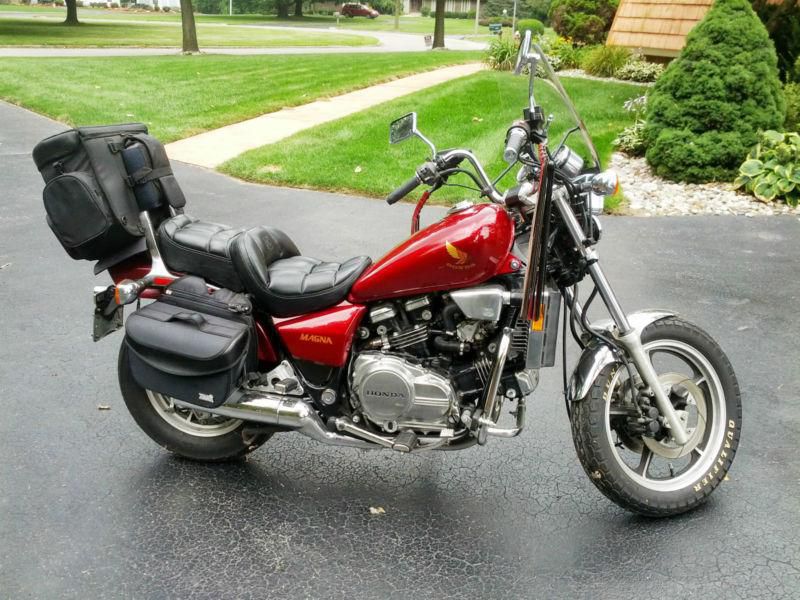 1985 VF700 - NO RESV, Excellent Condition - Tons of extras - Maumee Ohio