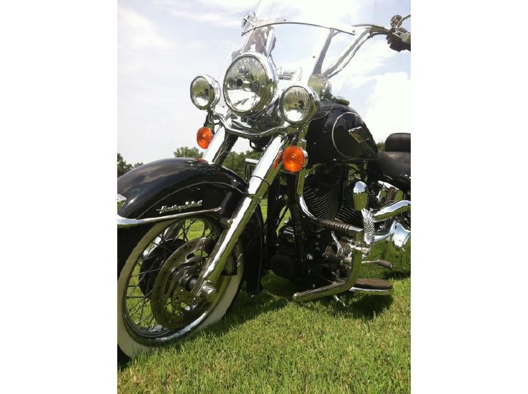2012 Harley-Davidson Heritage Softail CLASSIC Cruiser 