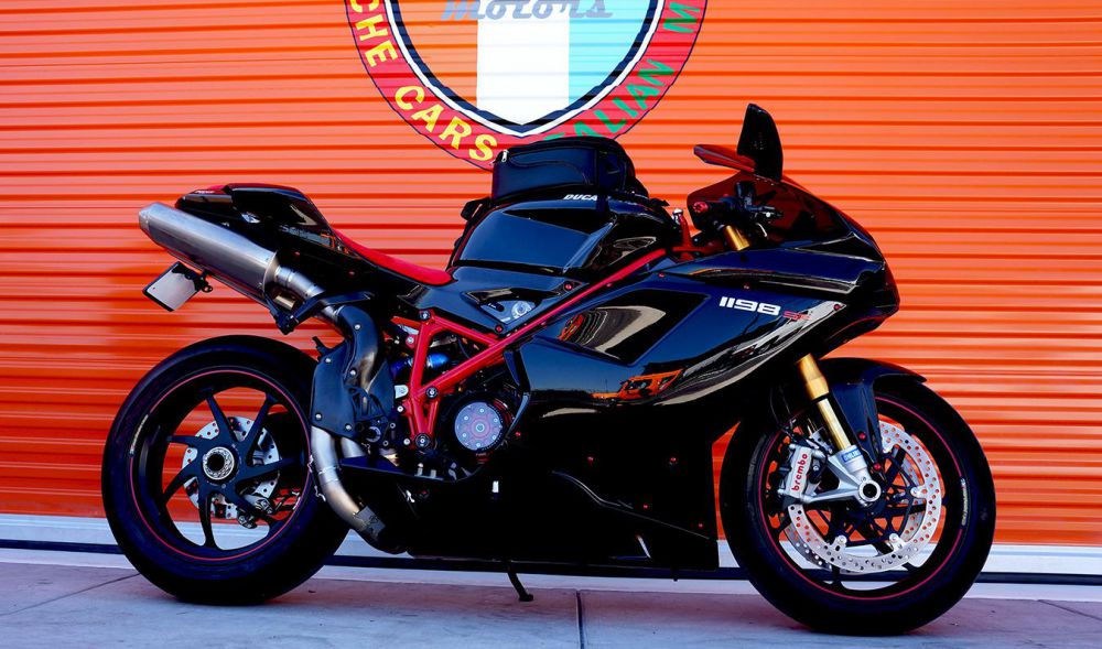 2011 Ducati 1198 SP Sportbike 