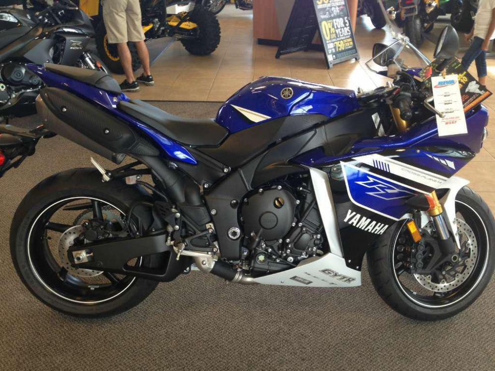 2013 Yamaha YZF-R1 - Team Yamaha Blue/White Sportbike 