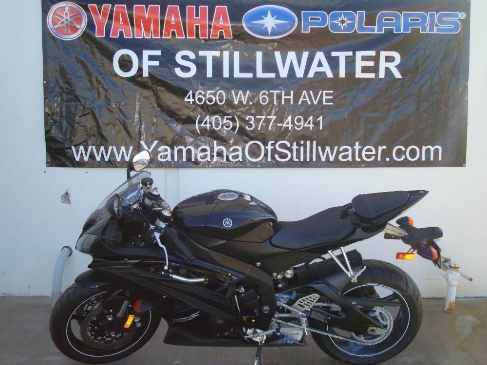 2010 yamaha yzf-r6  sportbike 
