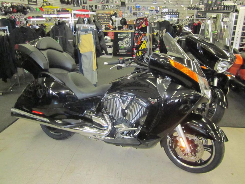 2013 Victory VISION Touring 