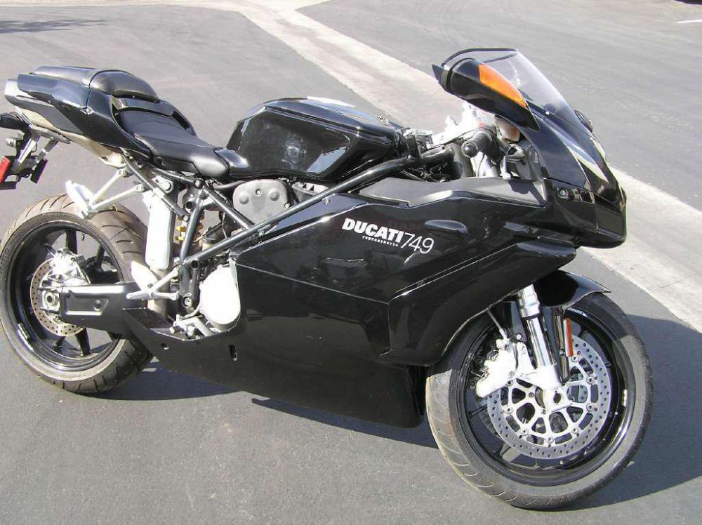 2006 Ducati Superbike 749 Sportbike 
