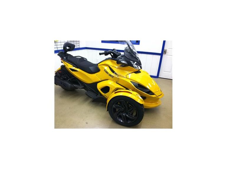 2013 Can-Am ST-S SM5 C1DB 