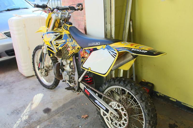 2001 Suzuki Dirt Bike RM250 Racing Bike