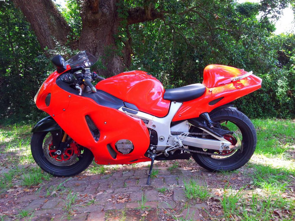 2004 suzuki gsx-1300r hayabusa 1300 sportbike 