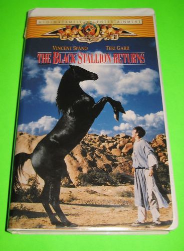 The Black Stallion Returns VHS Movie Vincent Spano Teri Garr 1997 Clamshell