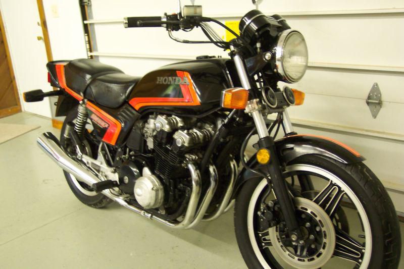 1982 Honda CB900F Super Sport--Looks Good and Runs Great--Must Go!--Buy It Now!!