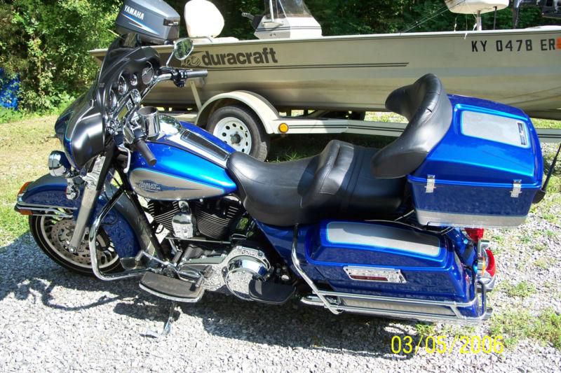 2009 electra-glide classic, under 9,000 miles!