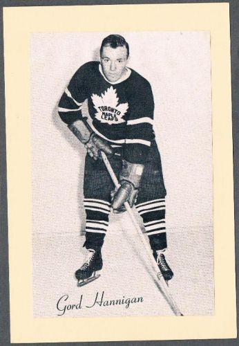 1944-63 beehive hockey premium group 2 toronto maple leafs #404 gord hannigan