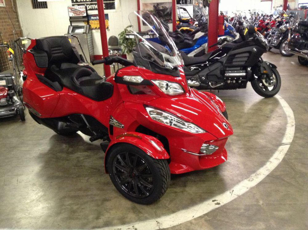 2013 can-am spyder rt-s sm5  touring 