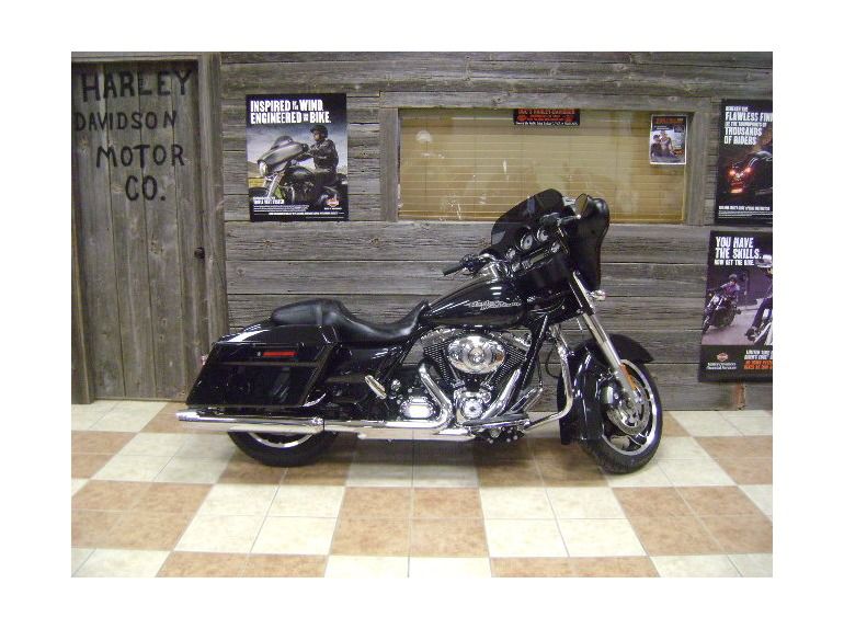 2013 Harley-Davidson FLHX 