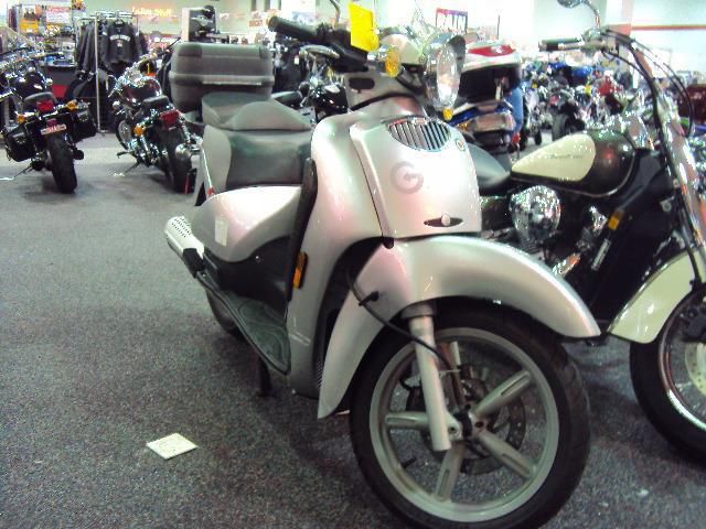 2002 aprilia scarabeo 150  scooter 