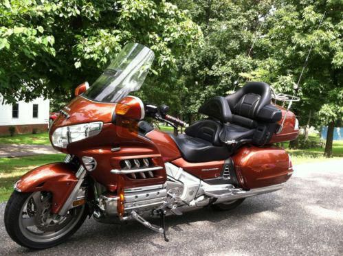 2007 Honda Goldwing, great condition, burnt orange is the color, lots of extras!