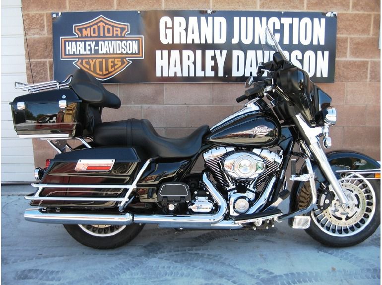 2010 Harley-Davidson FLHTC - Electra Glide Classic 