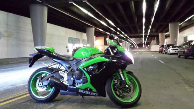 2006 GSXR 600 -- like NEW clean, current reg., always garaged and adult owned