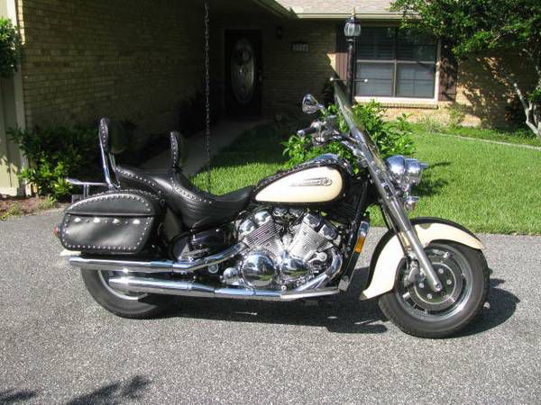 1997 Yamaha Royal Star Classic / low miles / super clean / Loaded /