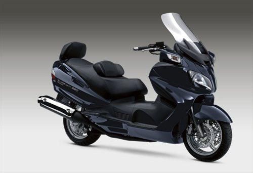 2012 suzuki burgman 650 exec.  moped 
