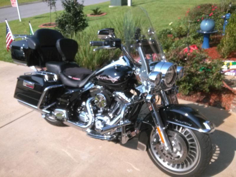 2012 Harley Davidson Road King with factory tour pack