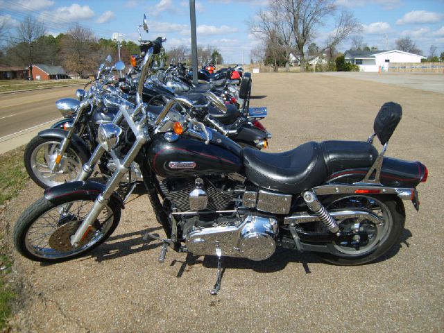 Used 2007 Harley Davidson Dyna Wide Glide for sale.