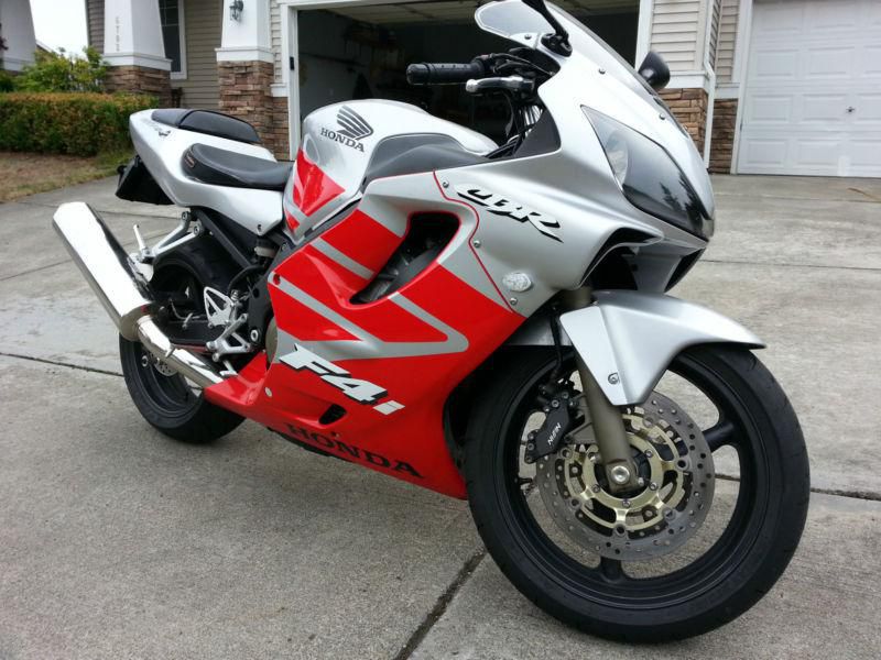 2003 honda cbr 600 f4i beautiful lots of pictures