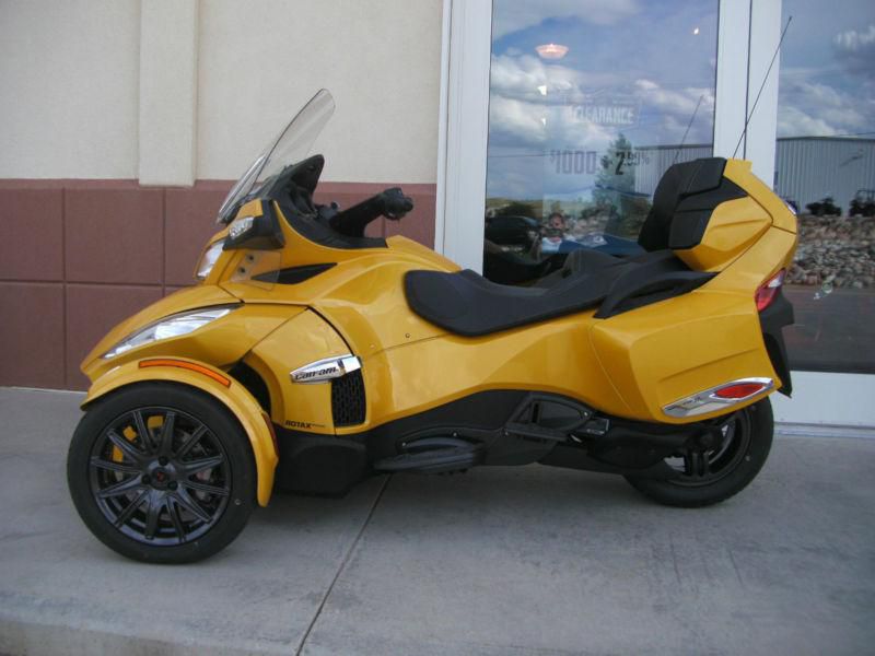 2013 Can-Am Spyder RT-S SE5 **MAKING WAY FOR 2014 MODELS!!**