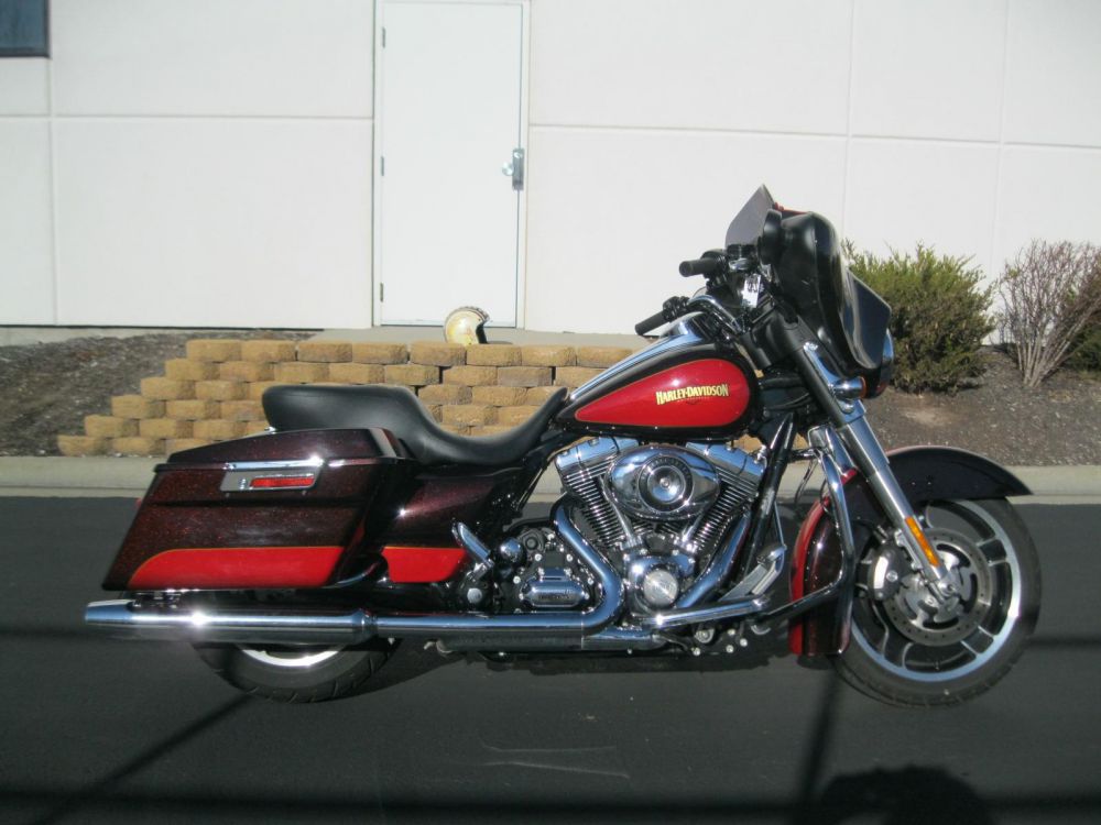 2010 Harley-Davidson Street Glide FLHX Touring 