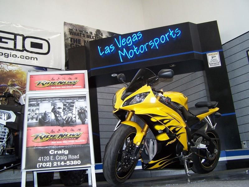 2008 Yamaha YZF R6 Sportbike 