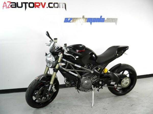 2012 Ducati Monster 1100 EVO with