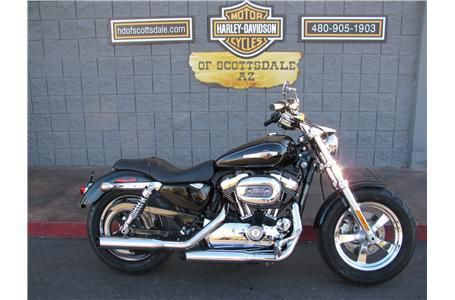 2011 Harley-Davidson XL1200C Cruiser 