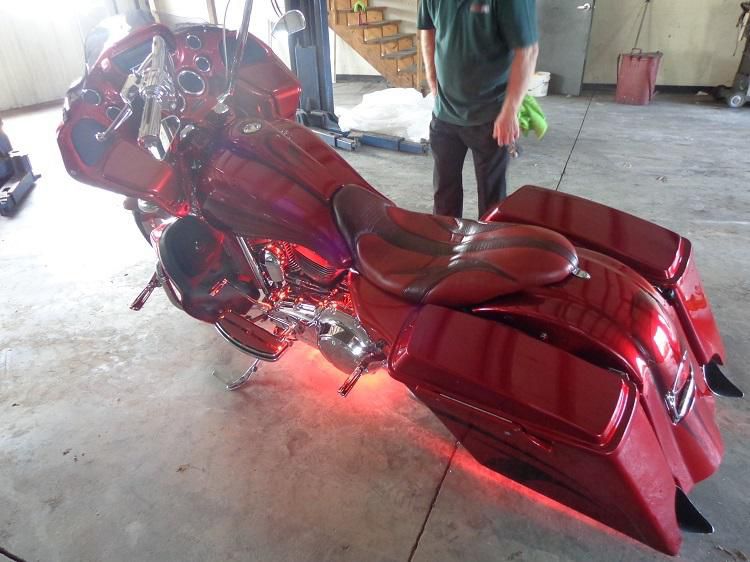 Custom 2009 Harley Davidson Road Glide in Mint Condition Red Candy Paint