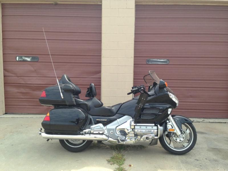 2003 Honda Goldwing 1800 LOW MILES LOADED PRISTINE! MUST SEE BEST DEAL ANYWHERE!