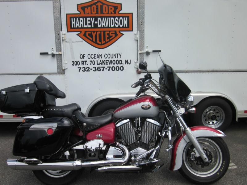2002 Victory V92 TC Deluxe Touring LOADED RUNS GREAT NO RESERVE