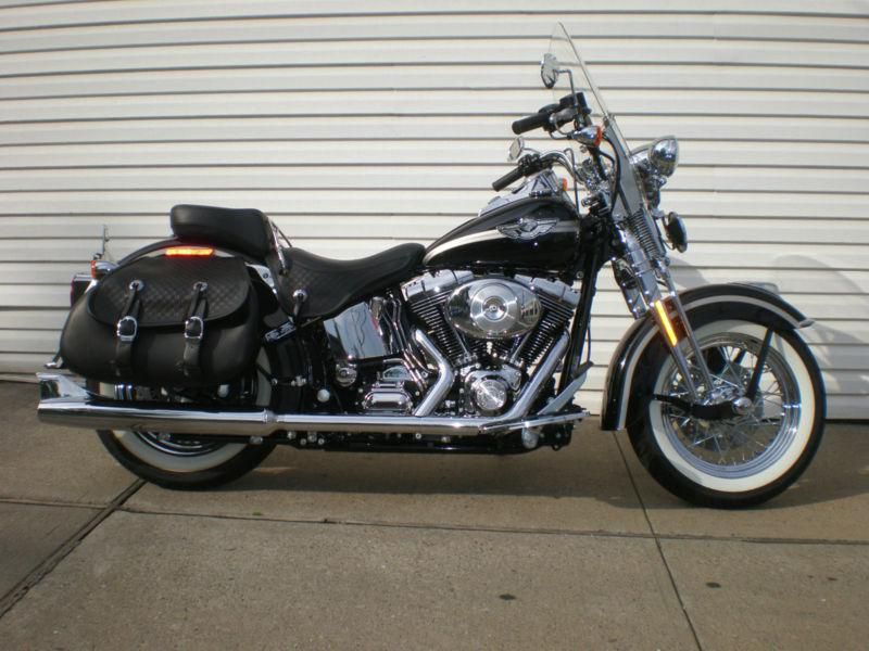 2003 Harley Davidson Softail Heritage Springer Low Miles WITH 1 YR HD WARRANTY
