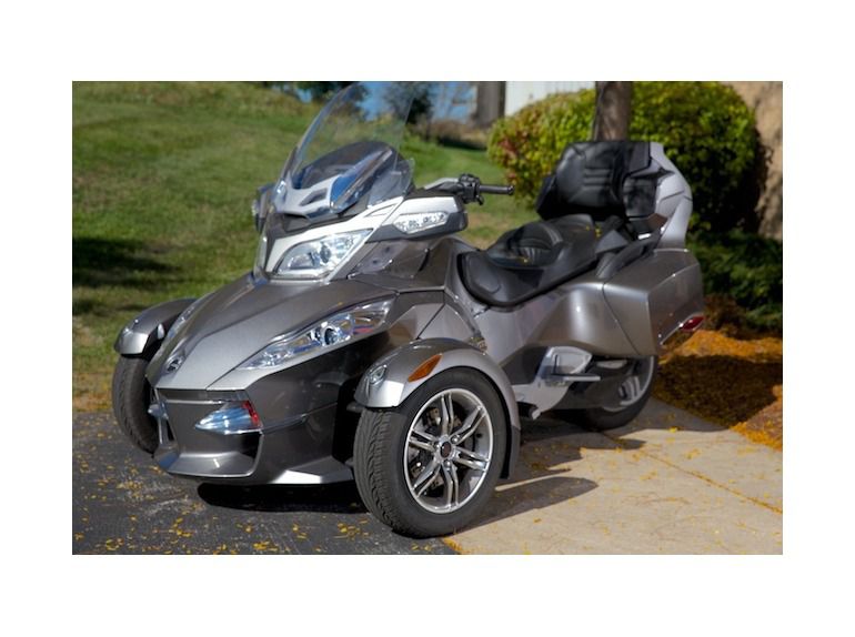 2011 Can-Am Spyder Roadster RT-S 