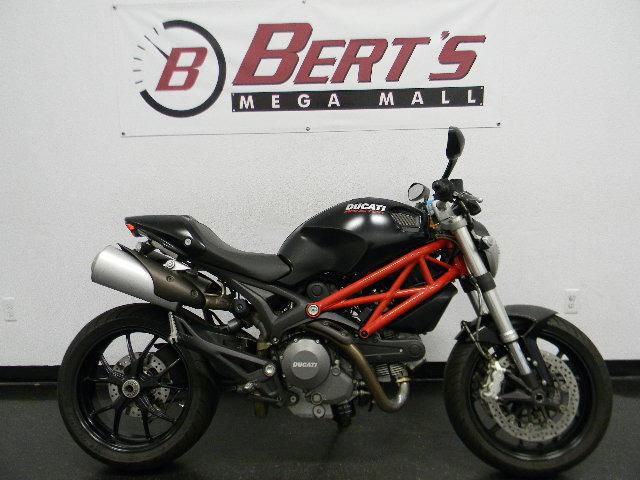 2011 Ducati Monster 796 Sportbike 