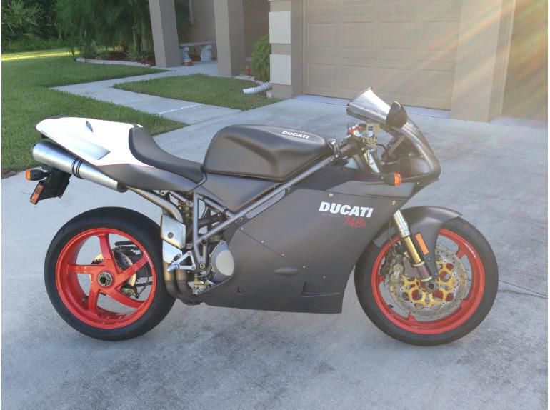 2002 Ducati 748 Mono Sportbike 