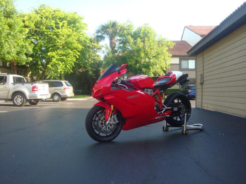 Ducati 999 s,2006,unmolested ,low miles,mainly stock with some carbon bits
