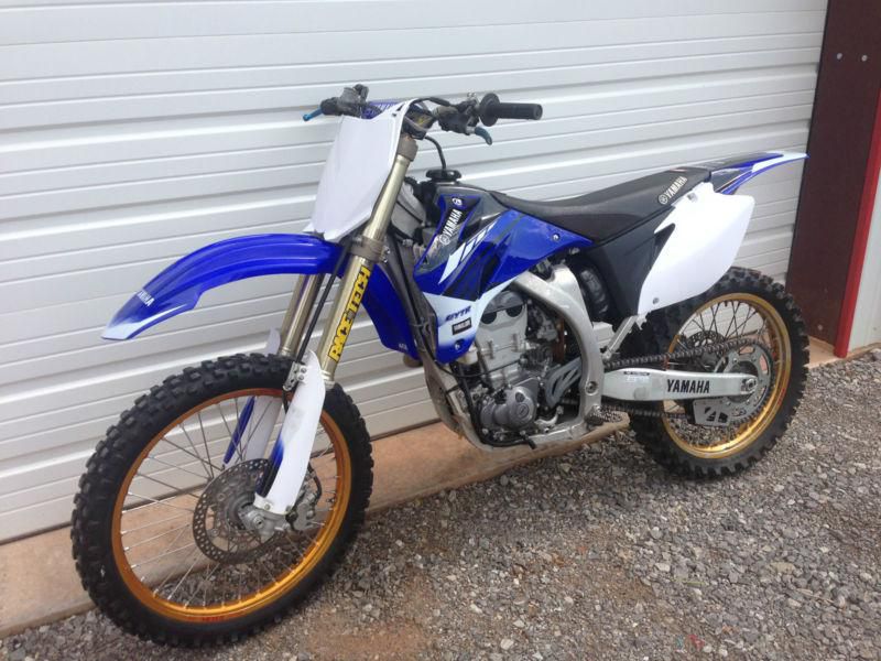 VERY CLEAN 2006 YAMAHA YZ450F LOTS OF NEW PARTS LOW HOURS NO RESERVE