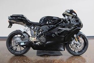 Ducati : Superbike Ducati 999 Superbike, carbon extras