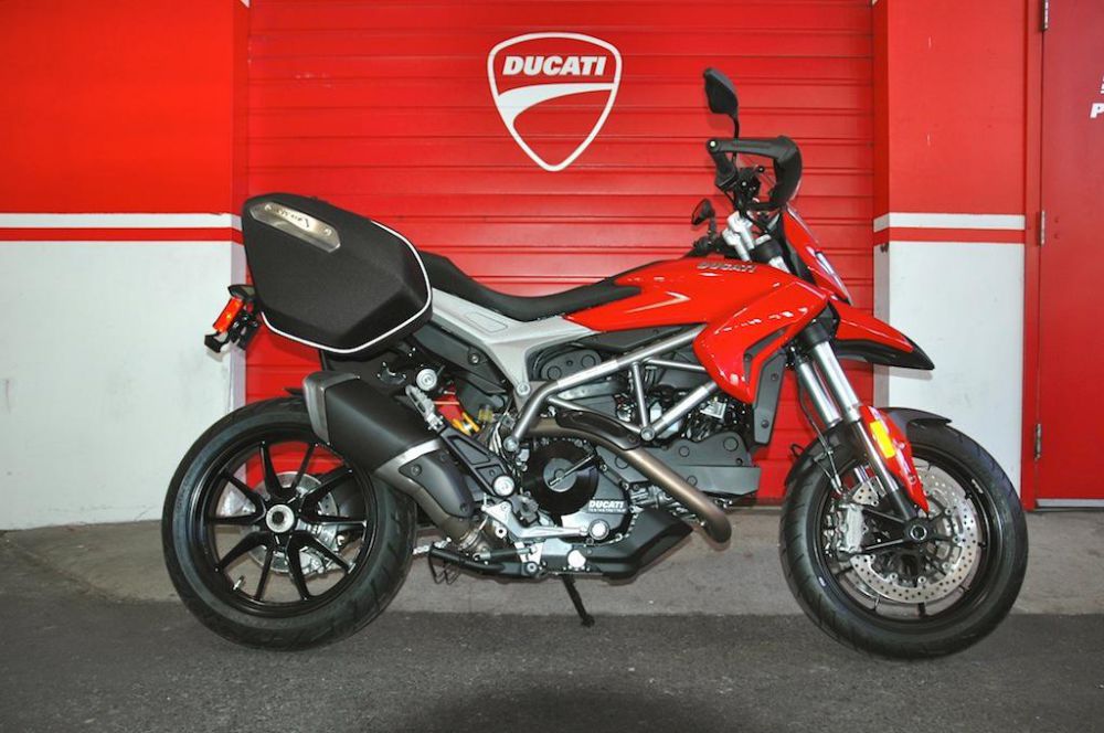 2014 Ducati Hyperstrada Sport Touring 
