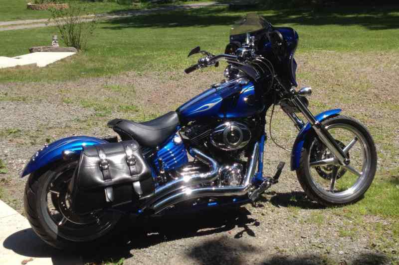 2008 Harley Davidson Rocker C FXCWC Blue, Faring with radio Harley saddle bags!