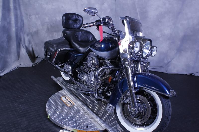 2002 Harley-Davidson FLHRC Touring 