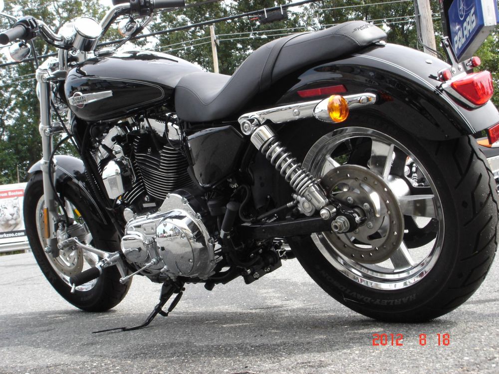 2011 Harley-Davidson SPORTSTER 1200 XL Cruiser 