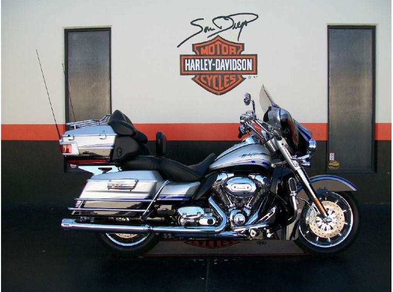 2009 Harley-Davidson CVO Ultra Classic Electra Glide 