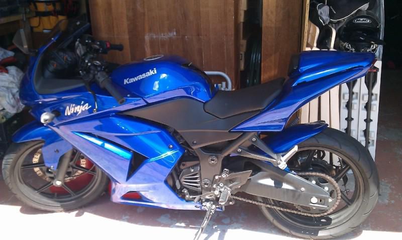 2009 Kawasaki Ninja 250R - Blue, Good Condition, Great MPG